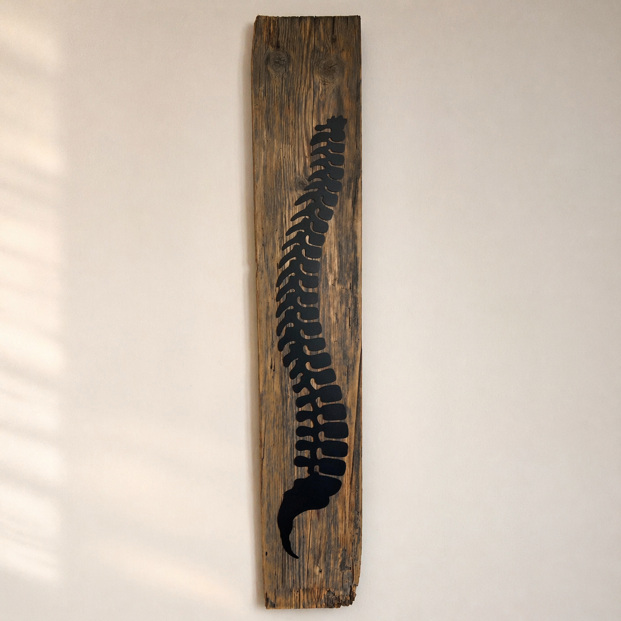 Wirbelsäule aus Metall